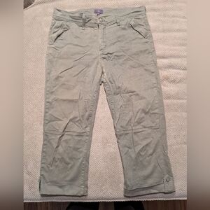 NYDJ Size 10 cropped khakis